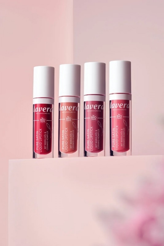 Ruj lichid BIO lavera Pure Satin Liquid Lipstick - Nude Petal 02